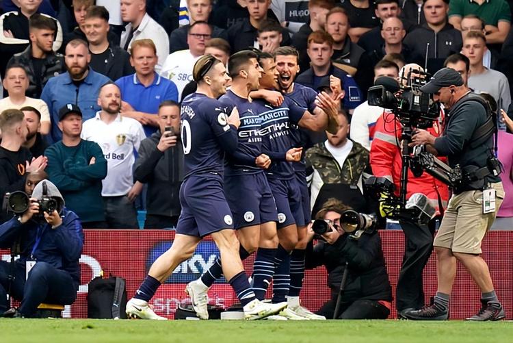 合同仅剩半年！曝3支意甲球队有意马奎尔 曼联找好备胎