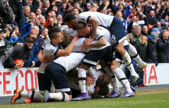 周一官宣新帅！曼联高层拍板，索肖恐无缘回归，黑马脱颖而出