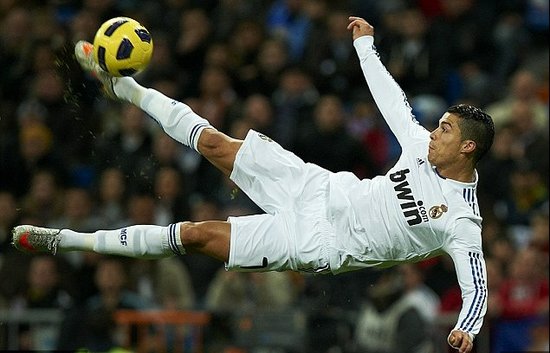 从出海困境到破局之道：华为游戏中心多维服务解锁出海新可能