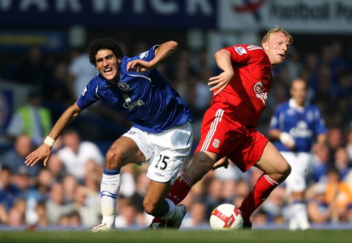 老鹰走路像极了老板，接下来忍住别笑，一起来感受一下